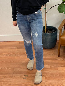 Vervet Stretch Mid Rise Distressed Crop Jeans