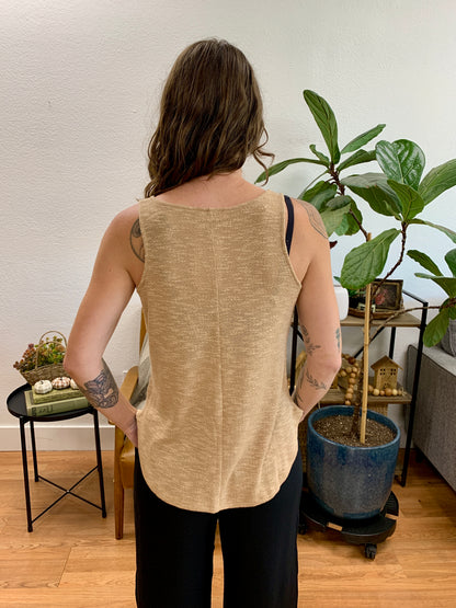 Brush V-Neck Hacci Tank