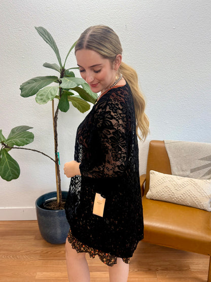 Black Floral Lace Kimono