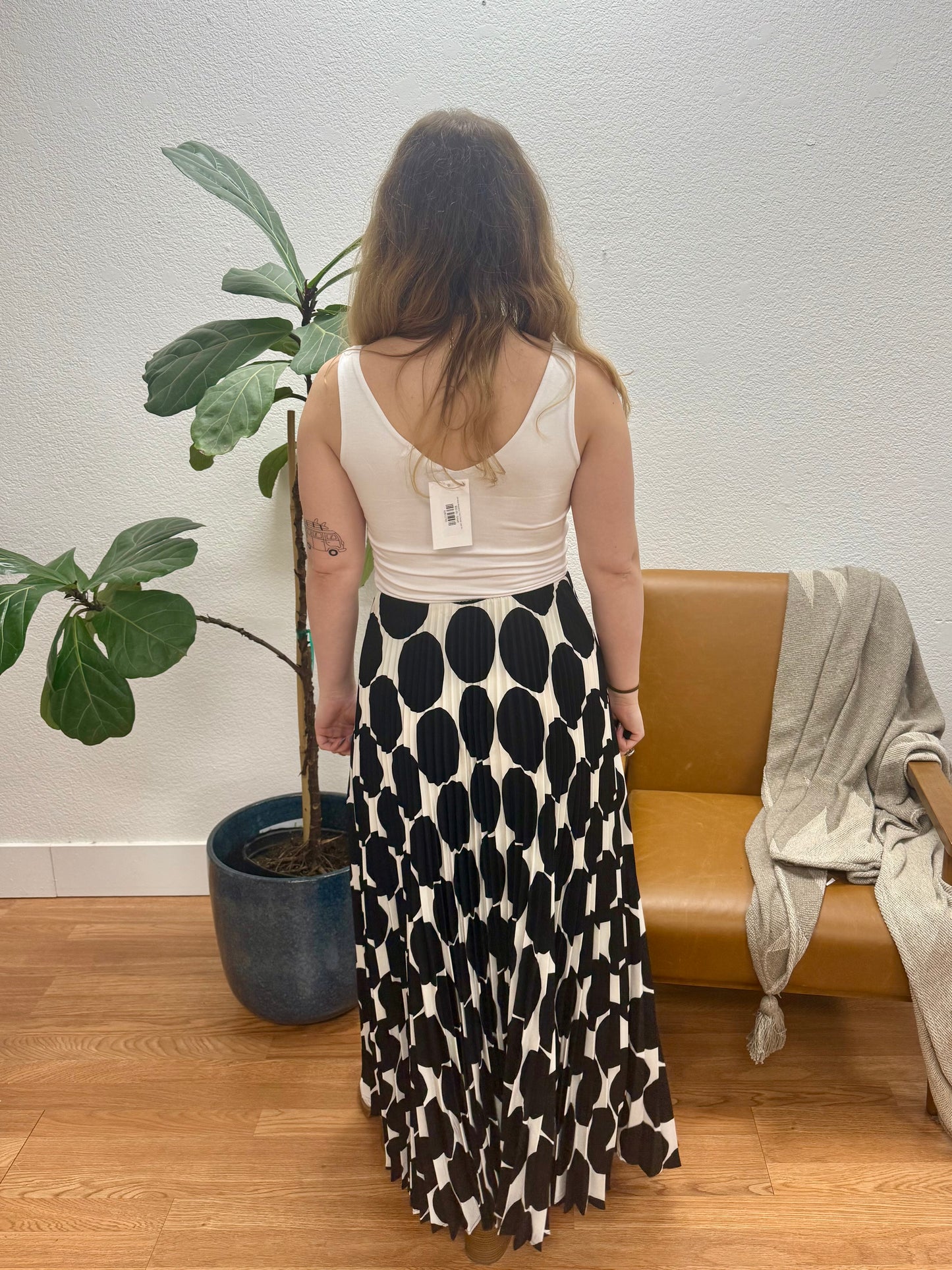 Black Print Pleated Maxi Skirt