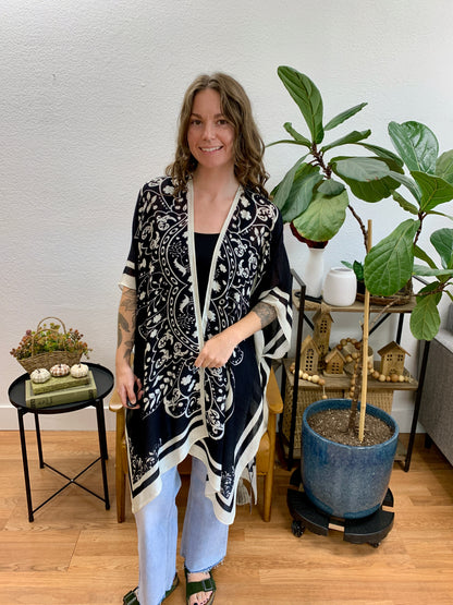 Coal Bandana Border Kimono