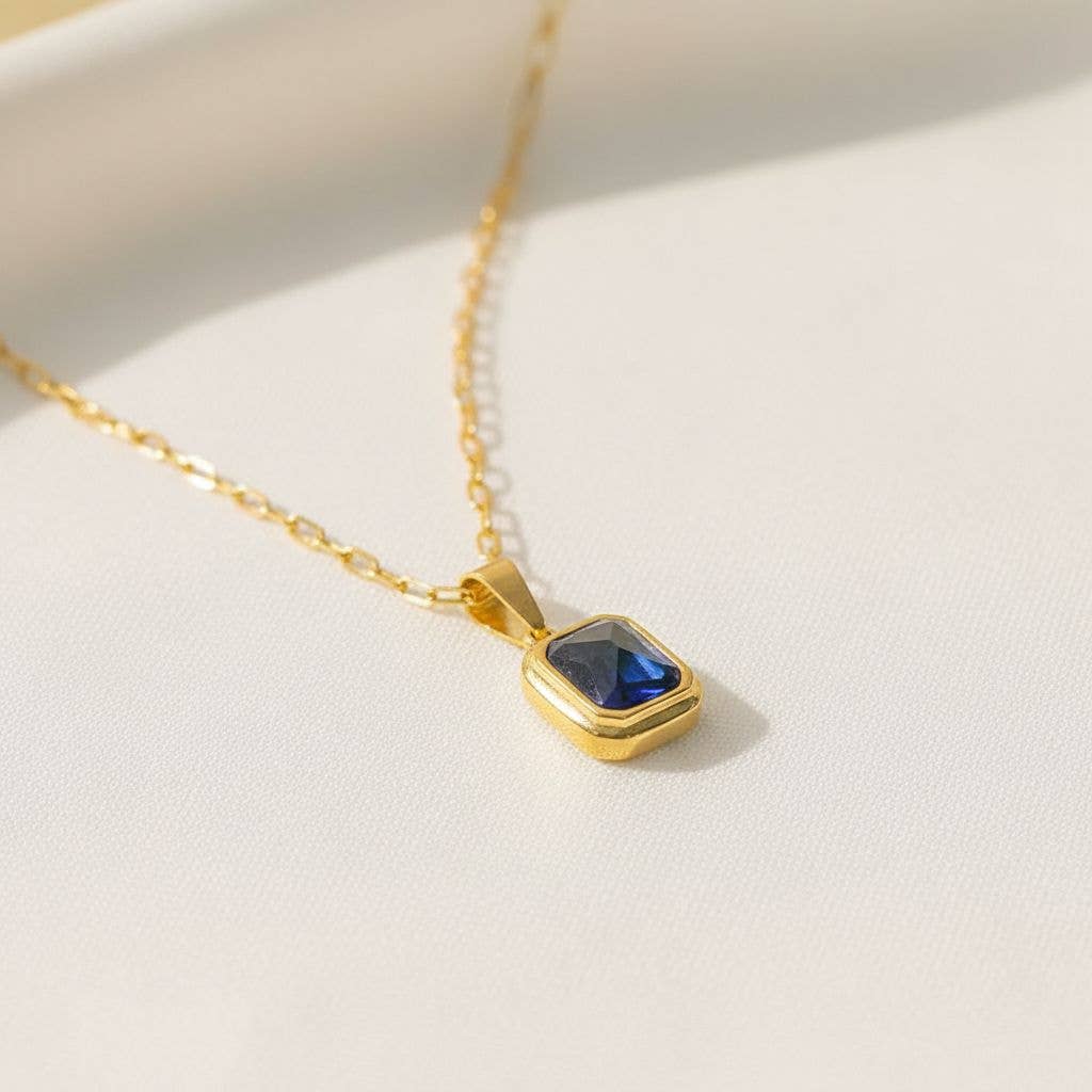 Emerald Pendant Necklace