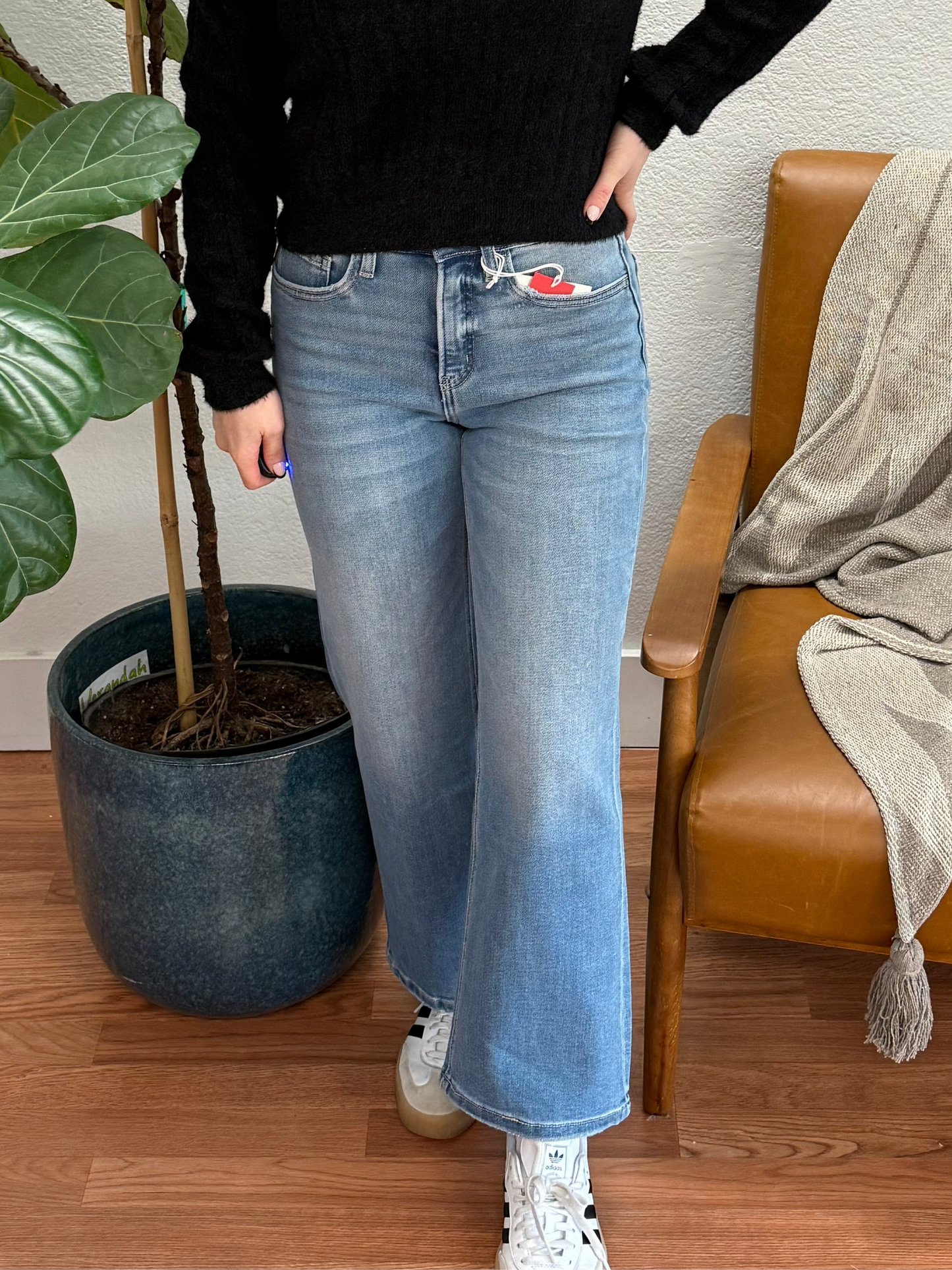 Abound High Rise Crop Wide Leg Jeans