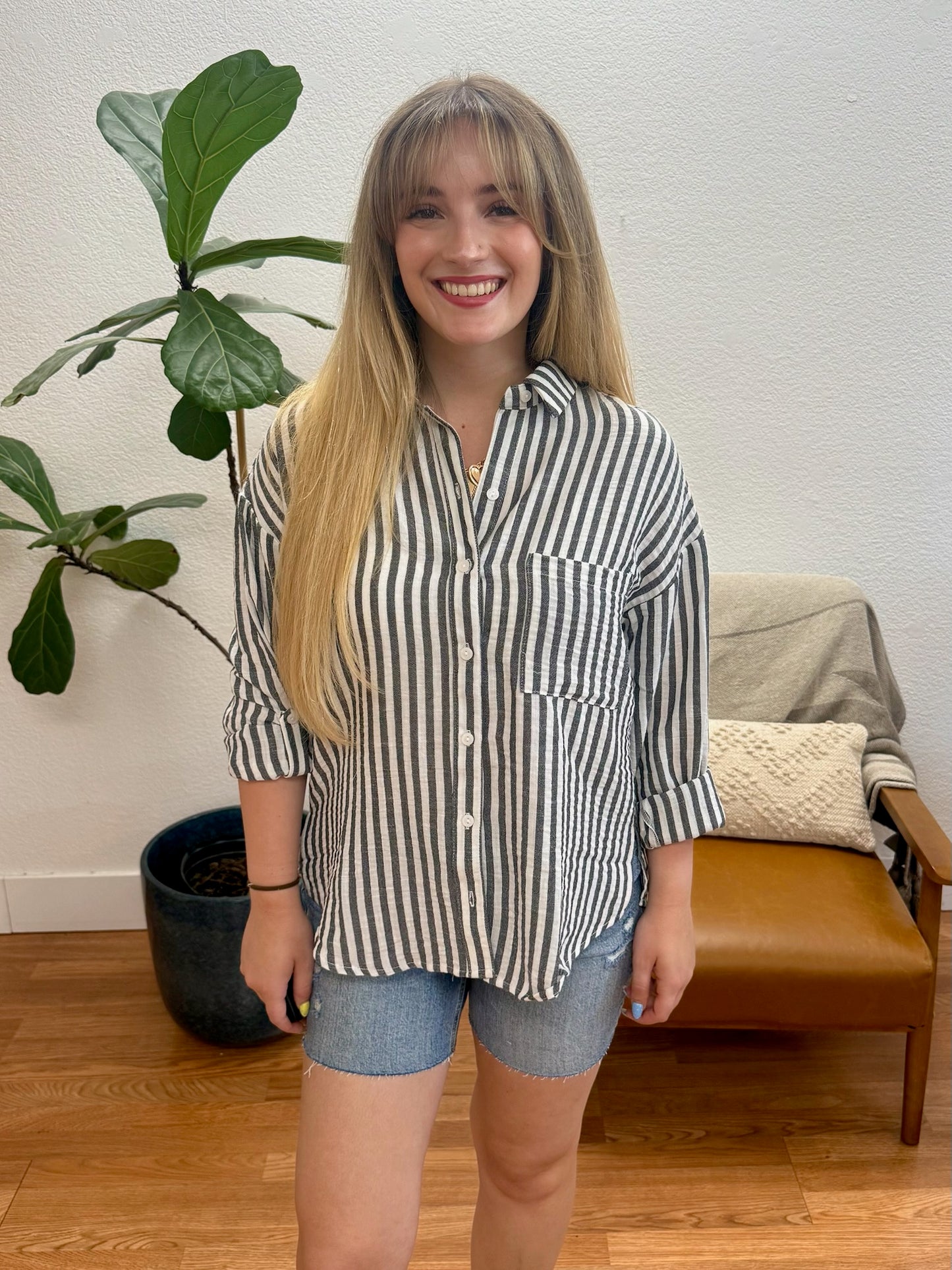 Black/White Stripe Button Down Top