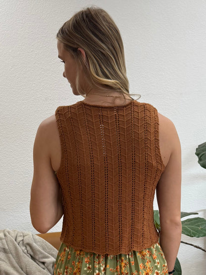Toffee Wavy Knit Vest