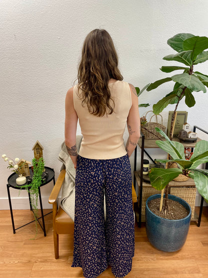 Ink Patterned Crop Pants