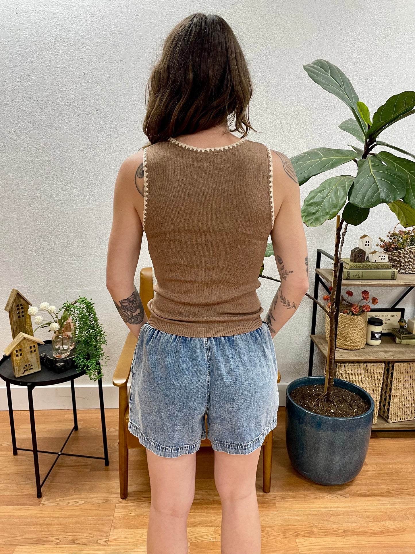 Mocha Contrast Hem Sleeveless Sweater - Terra Cottage