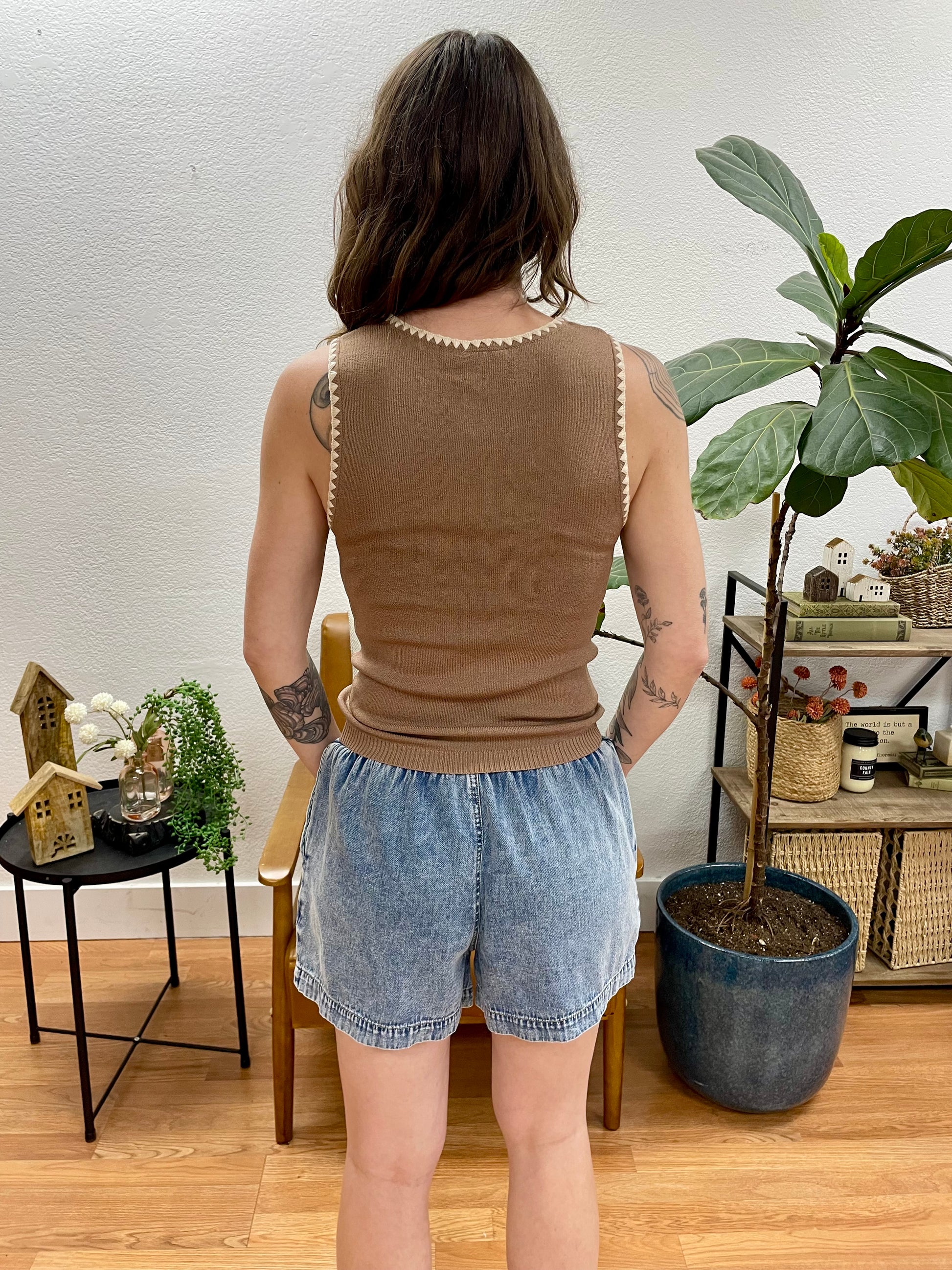 Mocha Contrast Hem Sleeveless Sweater - Terra Cottage