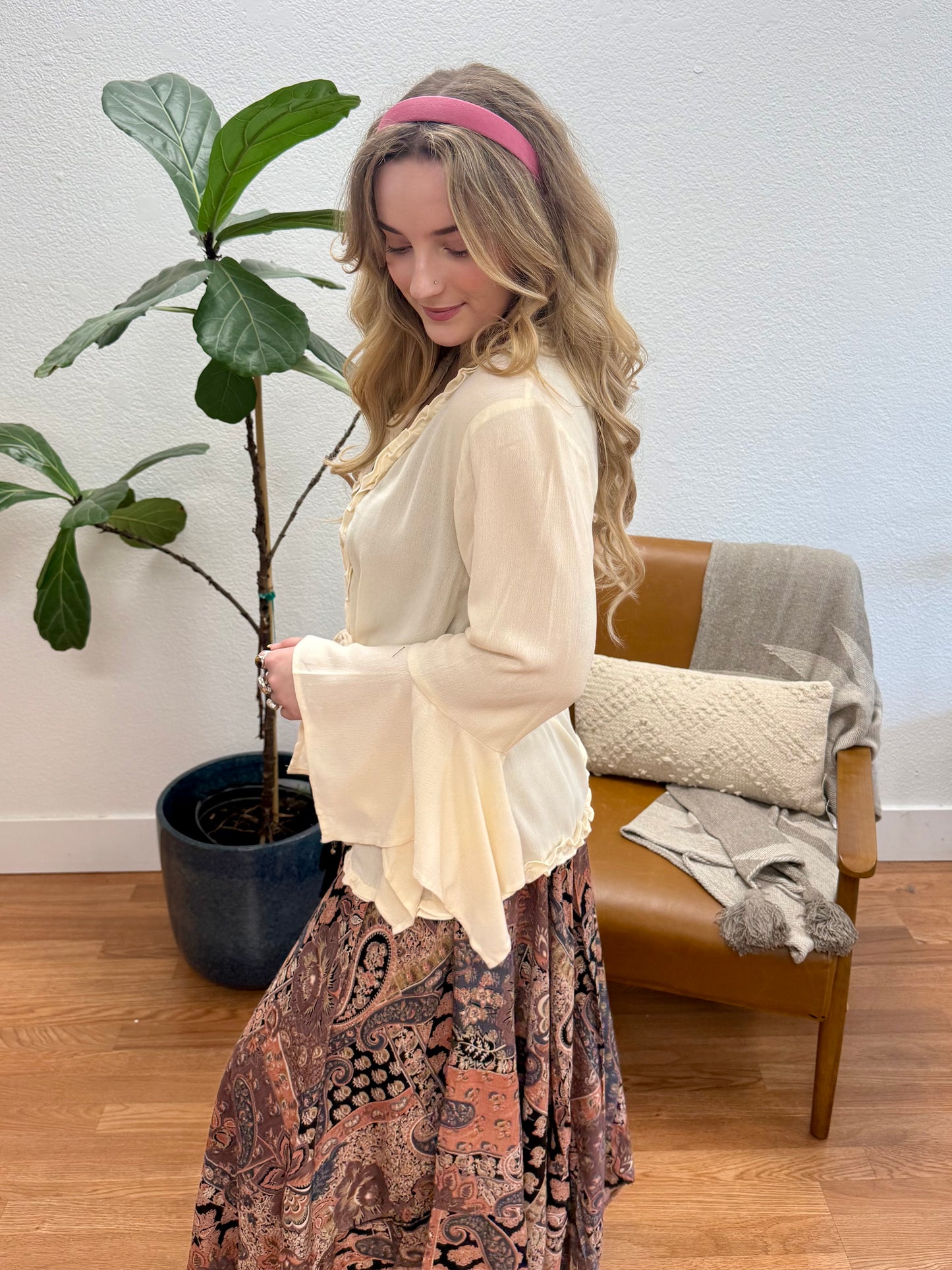 Cream Ruffled Flowy Kimono