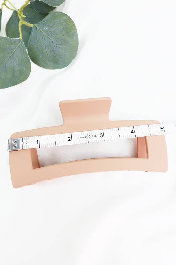 Matte Jumbo Cut Out Rectangle Hair Claw