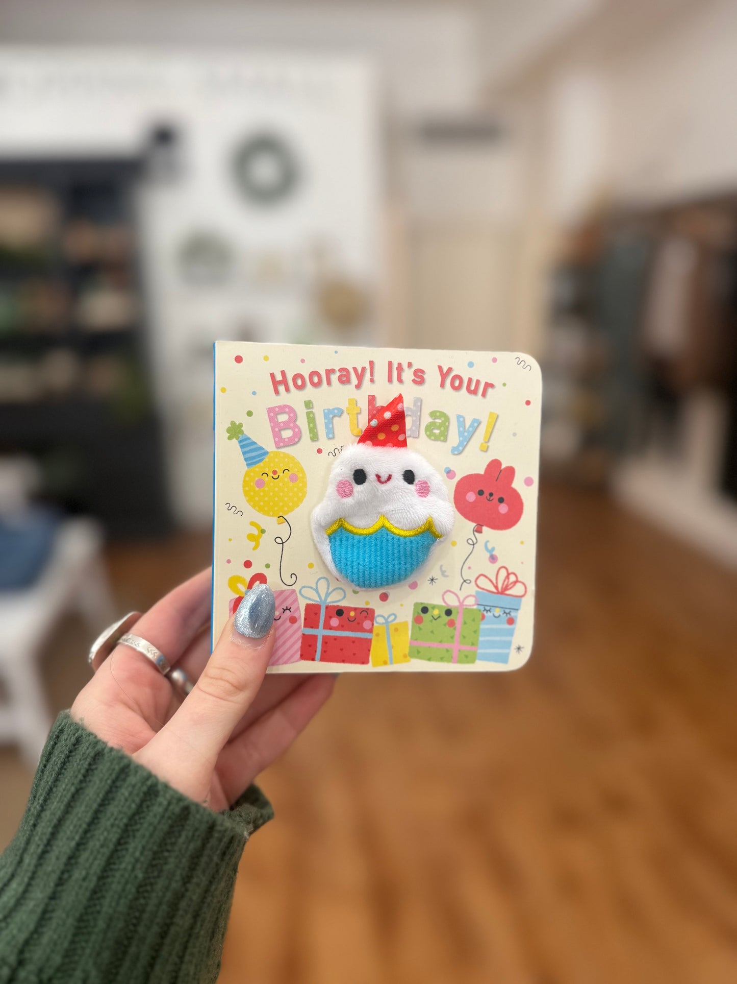 Birthday Finger Puppet Board Book