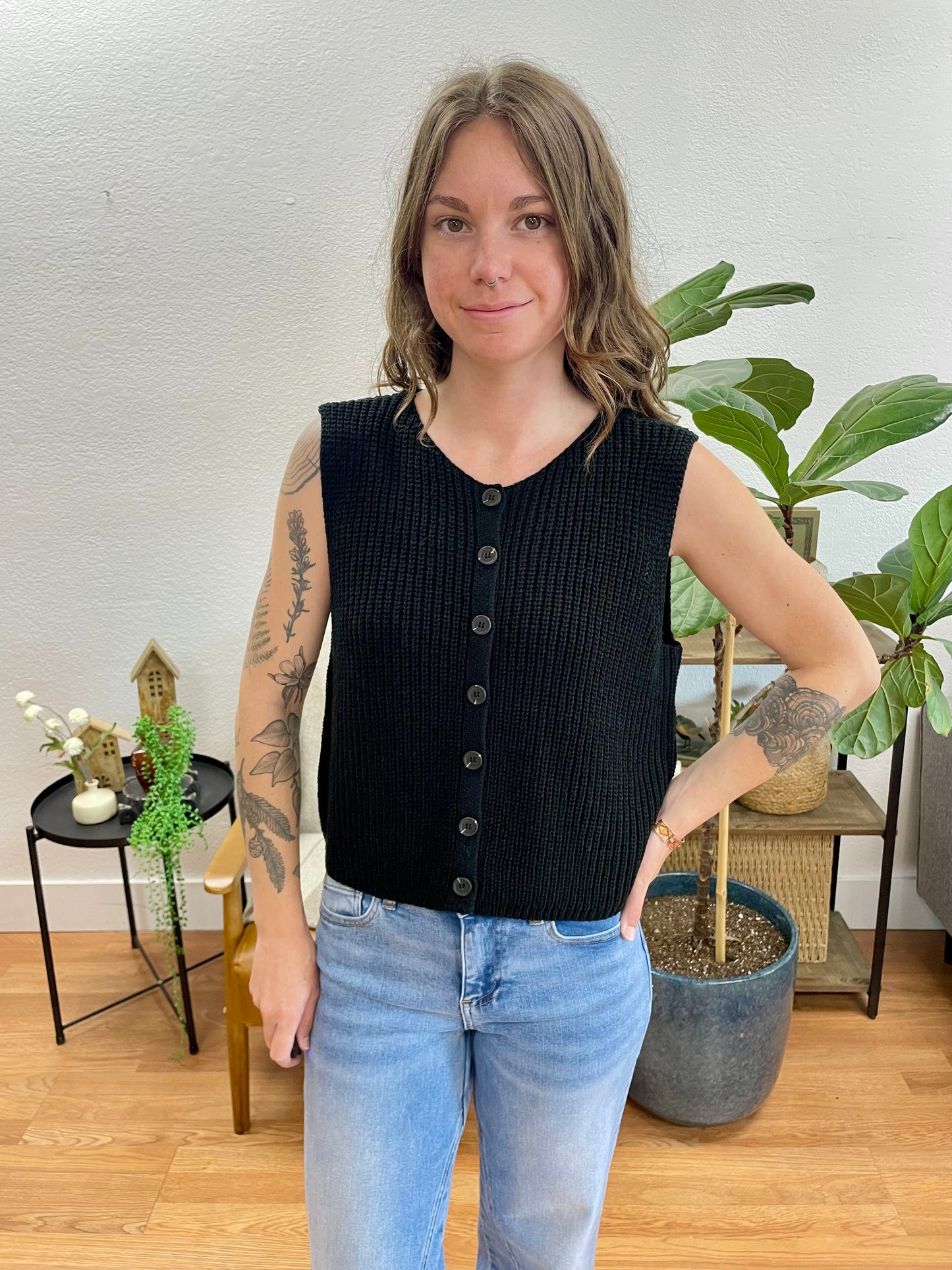 Black Sleeveless Button Down Cardigan