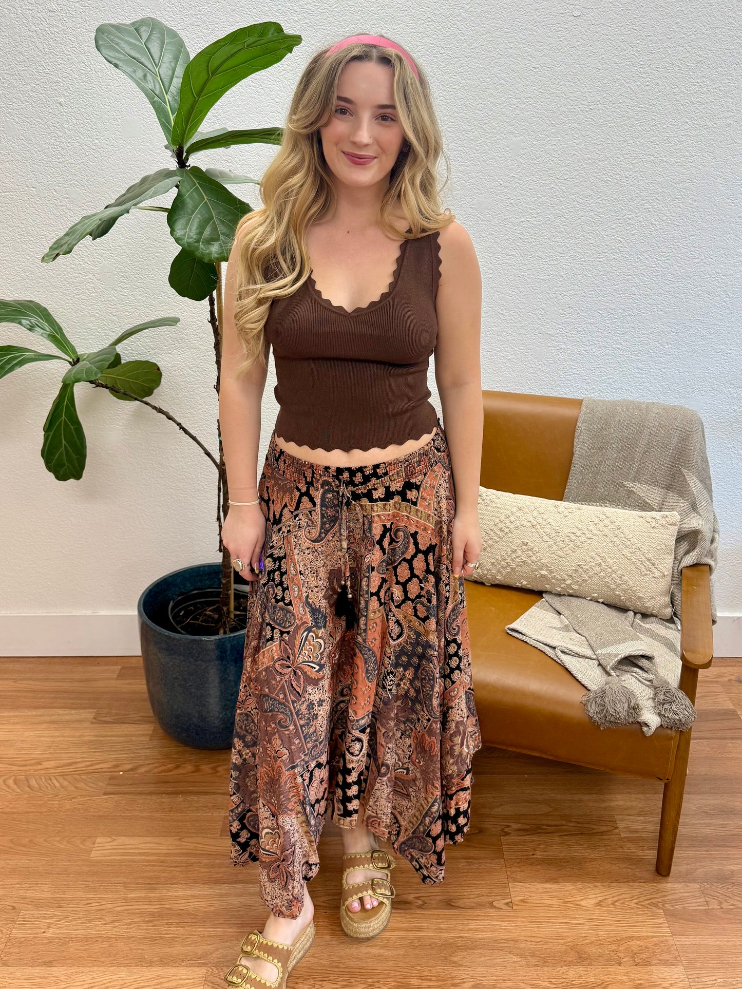 Brown Scallop Sweater Knit Crop Tank