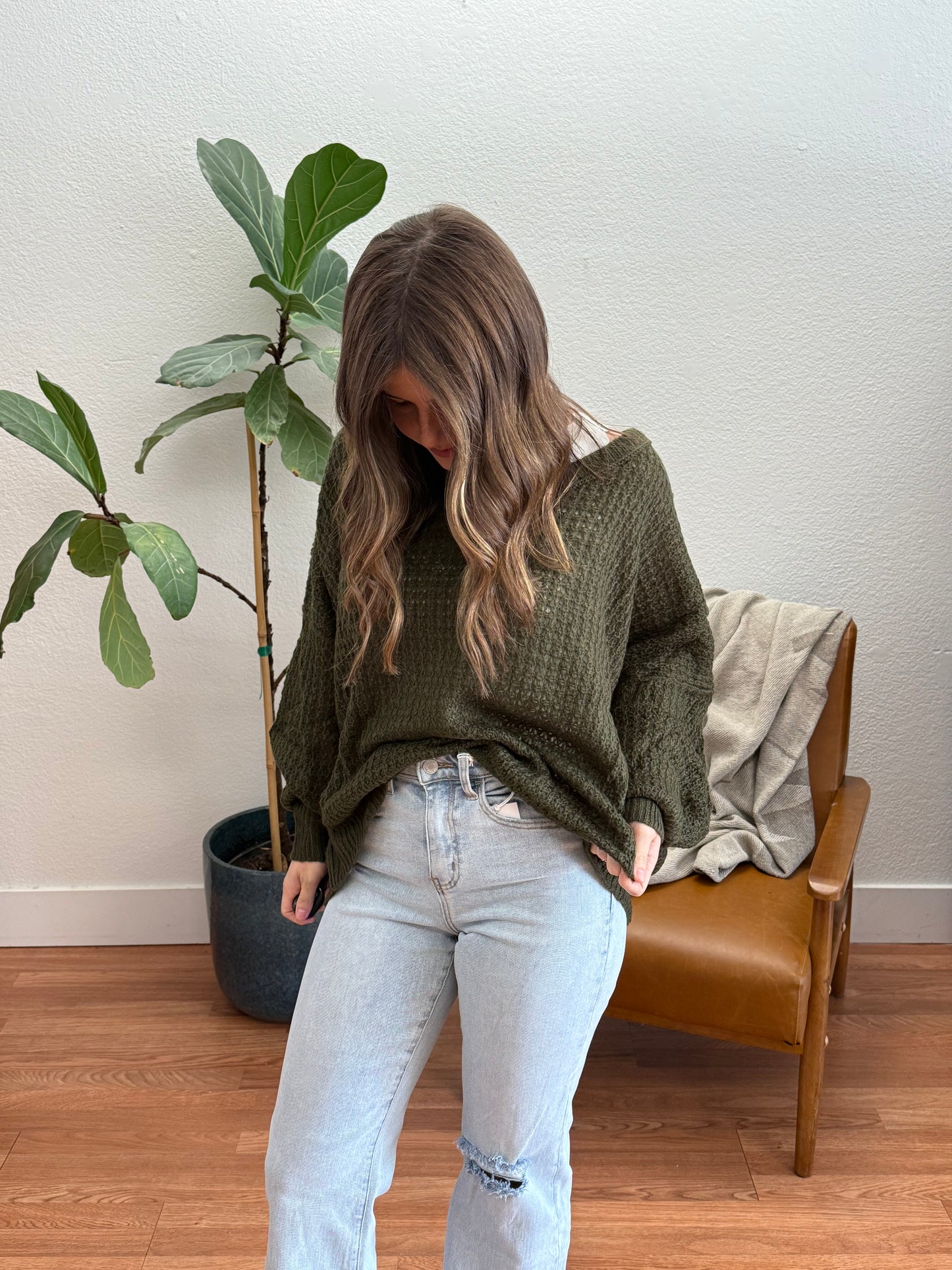 Olive V-Neck Knit Pullover