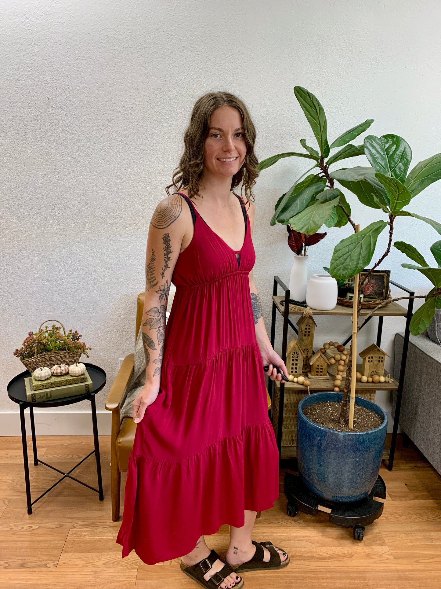 Wine Sweetheart Neckline Tiered Midi Dress