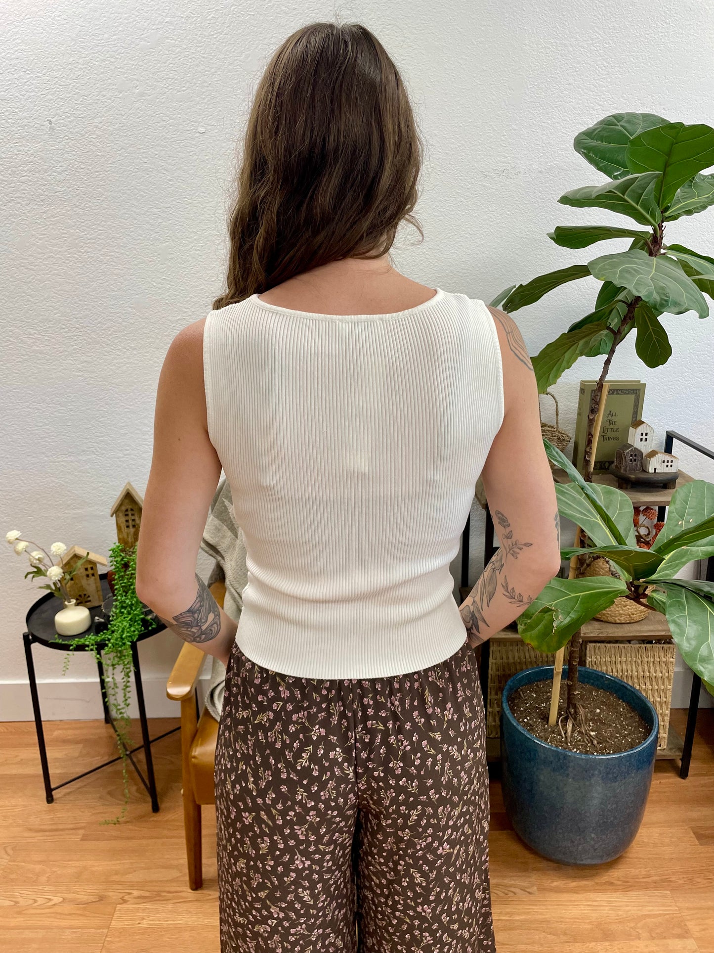 Ivory Boatneck Sleeveless Knit Top