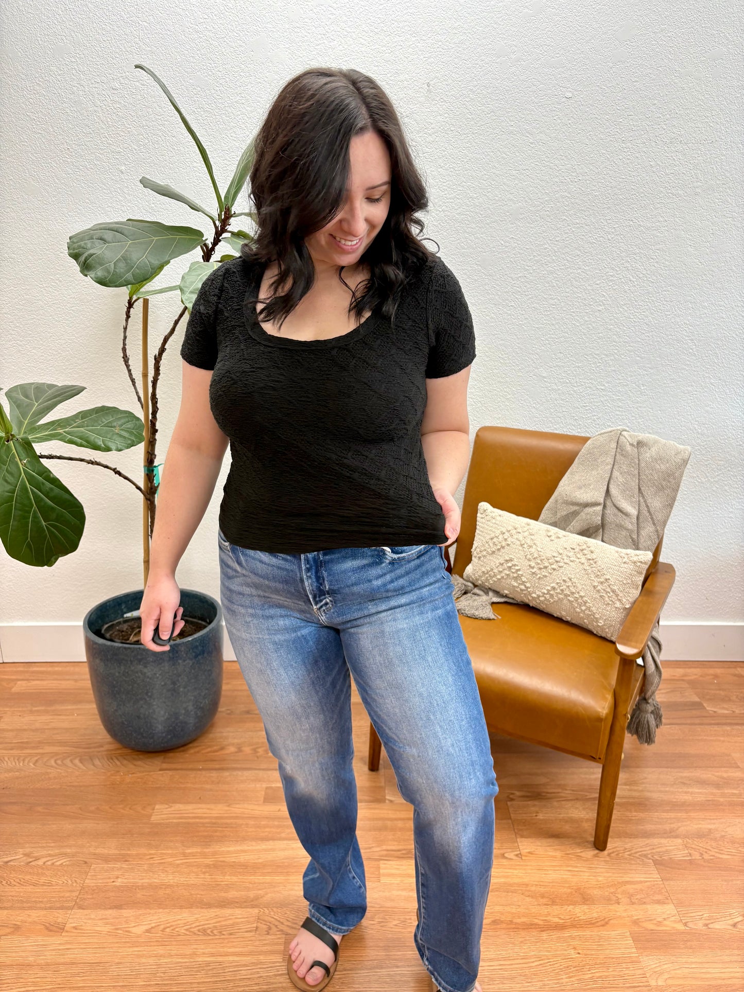 Black Scoop Neck Crop Top