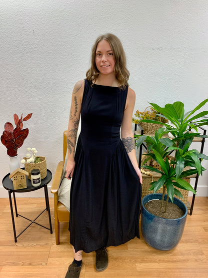 Black Boat Neck Sleek Dress