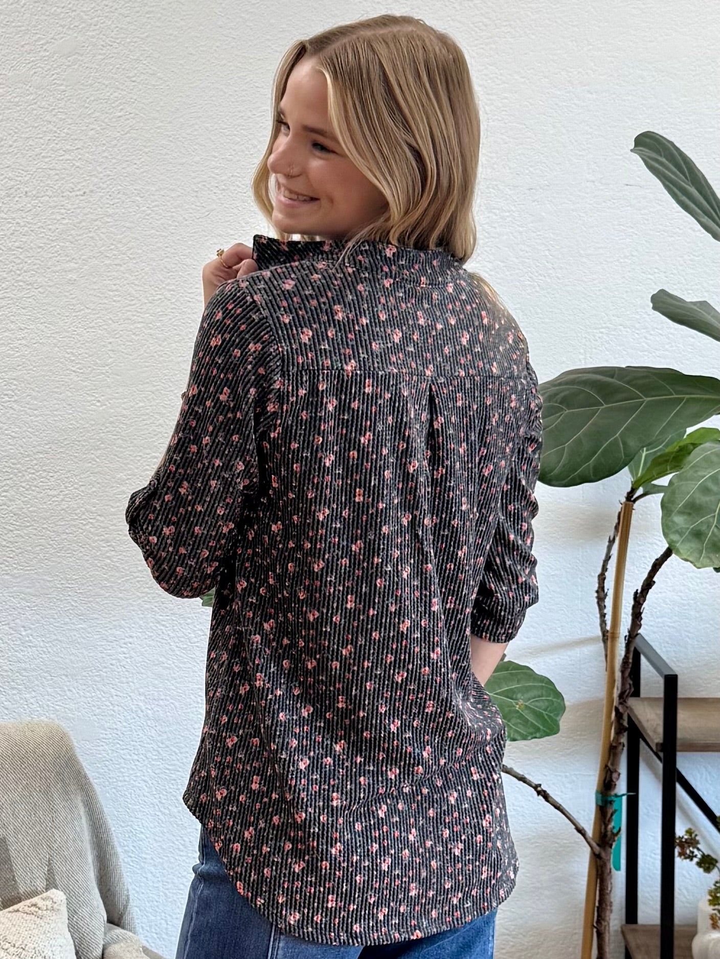 Ribbed Floral Print Washed Black Top