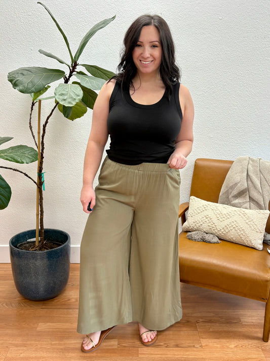 Olive Pocket Wide Leg Pants