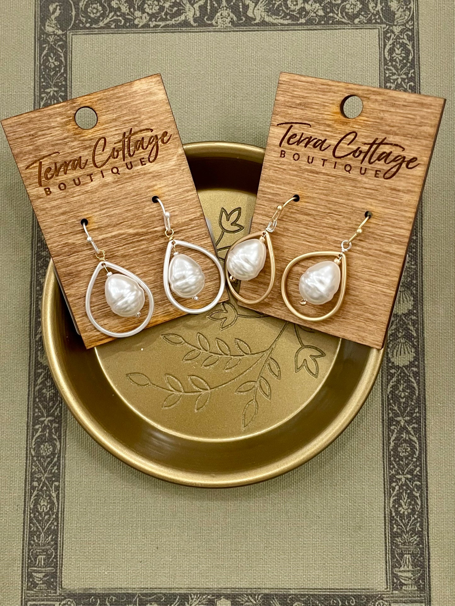 Silver Pearl Teadrop Earrings