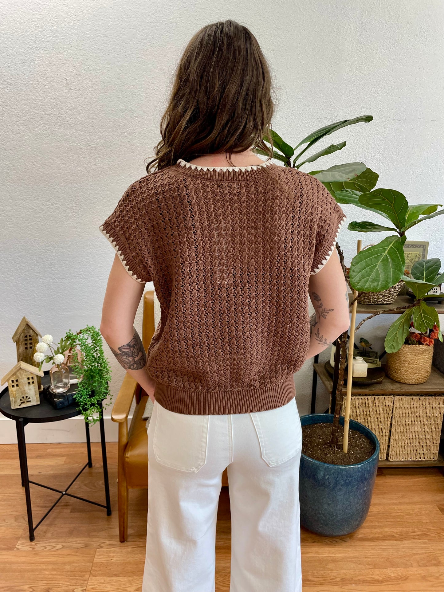 Brown Contrast Trim Short Sleeve Sweater