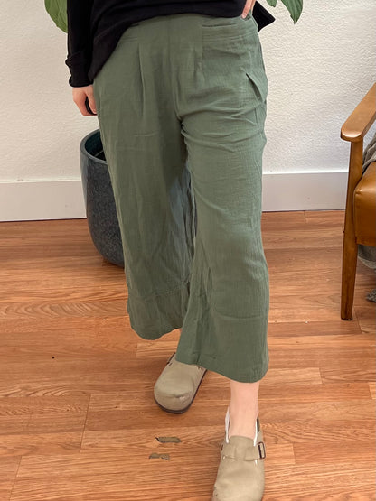 Olive Lightweight Cropped Pants