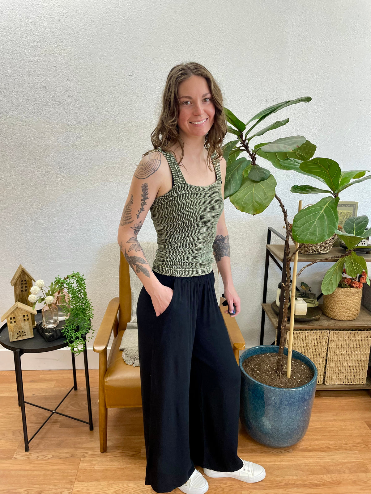 Black Wide Leg Smocked Cropped Pants