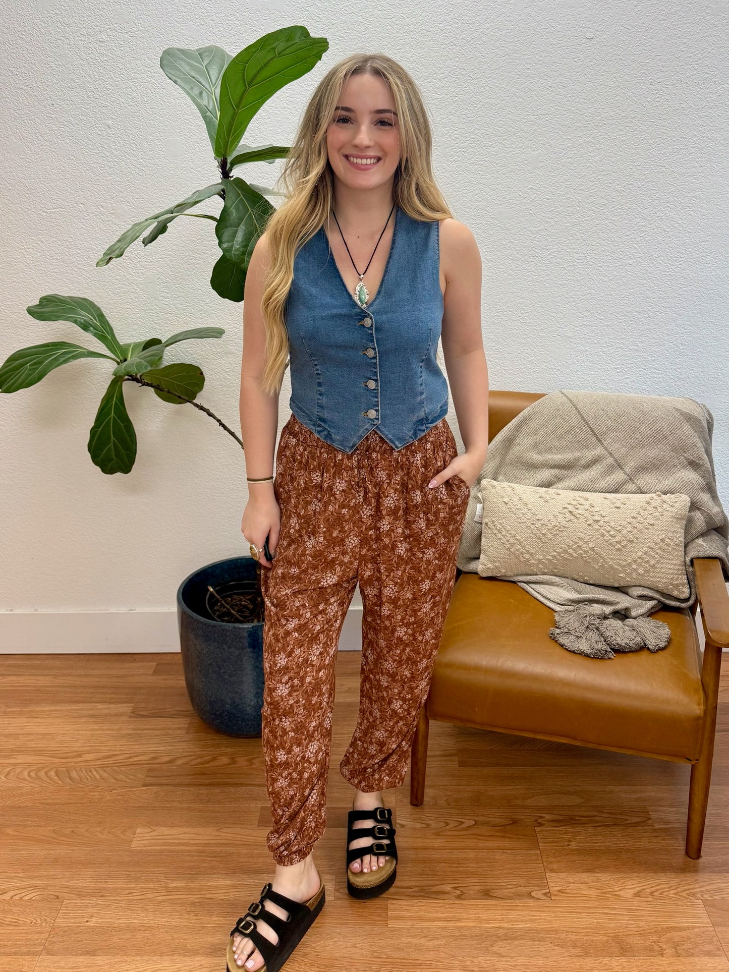 Cinnamon Print Smocked Pants