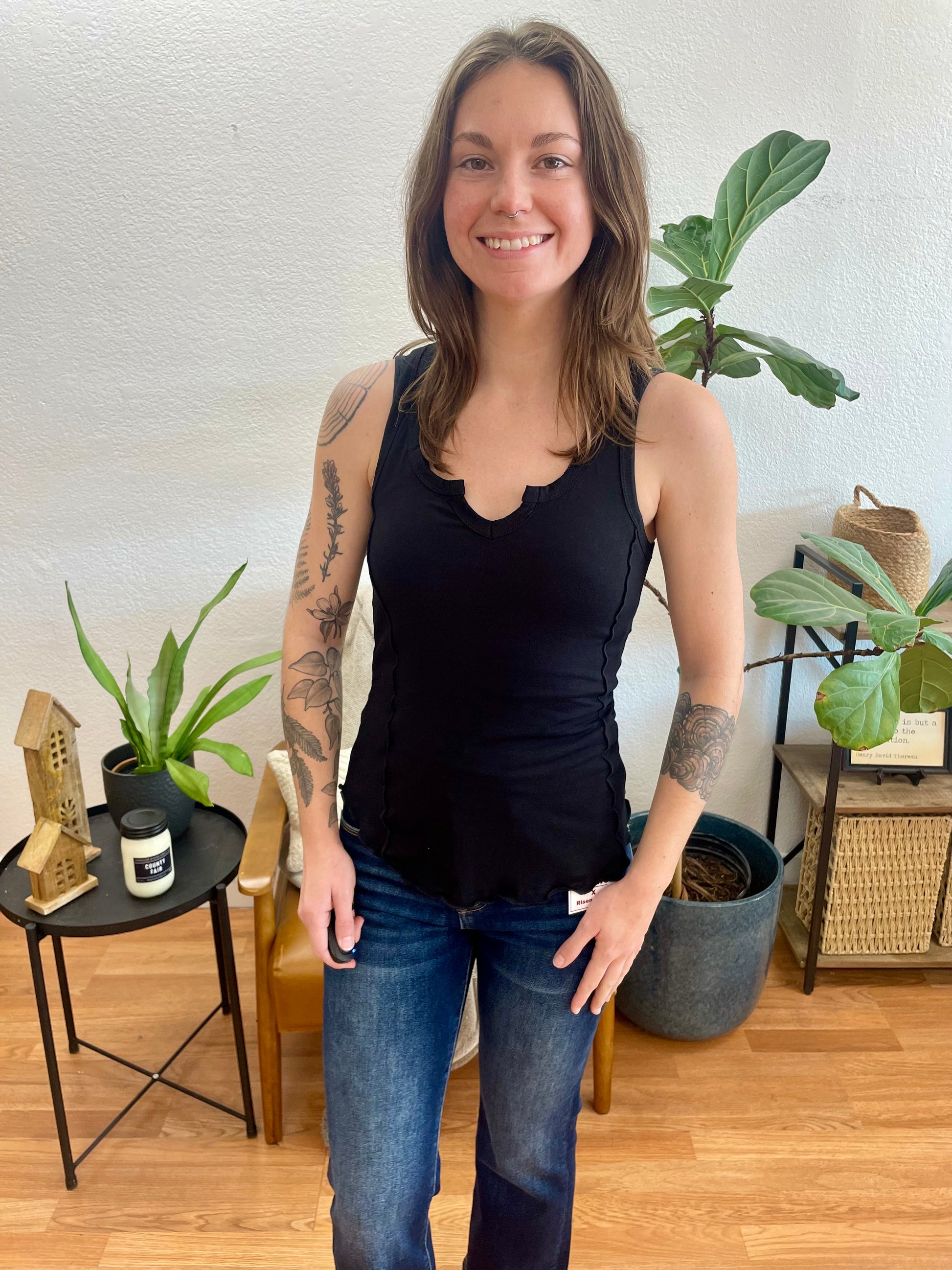 Black Mini Notch Merrow Stitch Tank - Terra Cottage