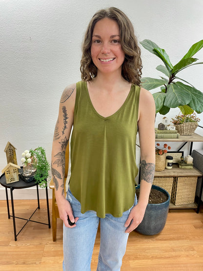 Moss V-Neck Tank - Terra Cottage