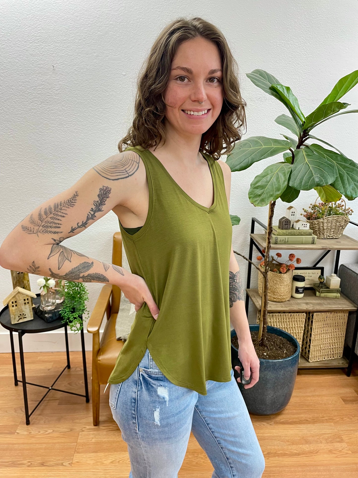 Moss V-Neck Tank - Terra Cottage