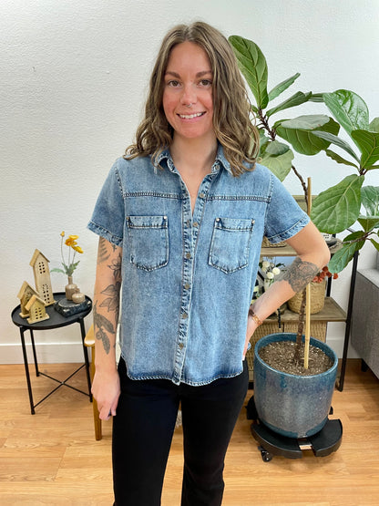 Chambray Short Sleeve Top