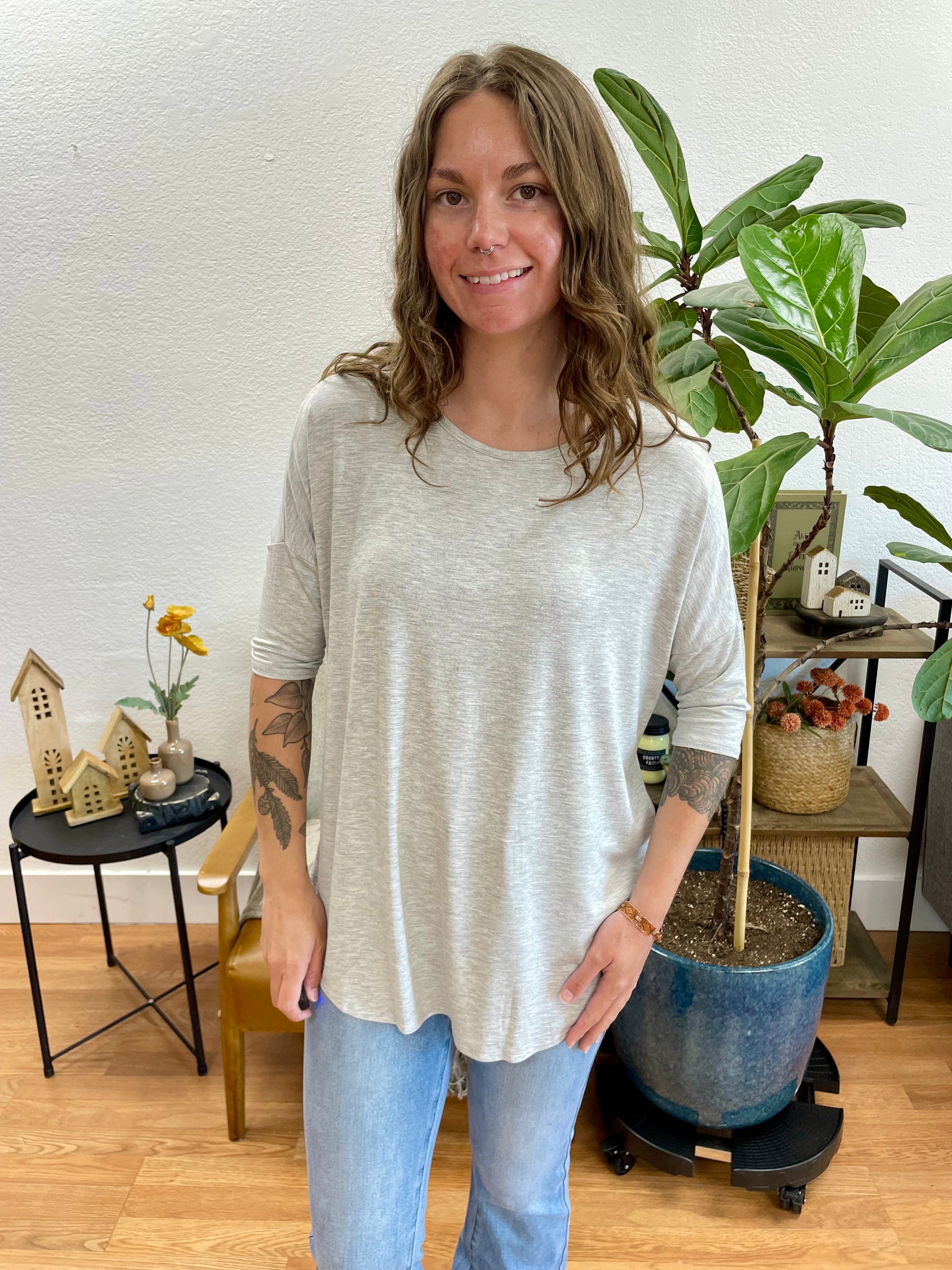 Light Gray Basic Crew Neck Tee - Terra Cottage