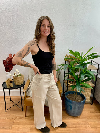 Risen Almond Baggy Jeans