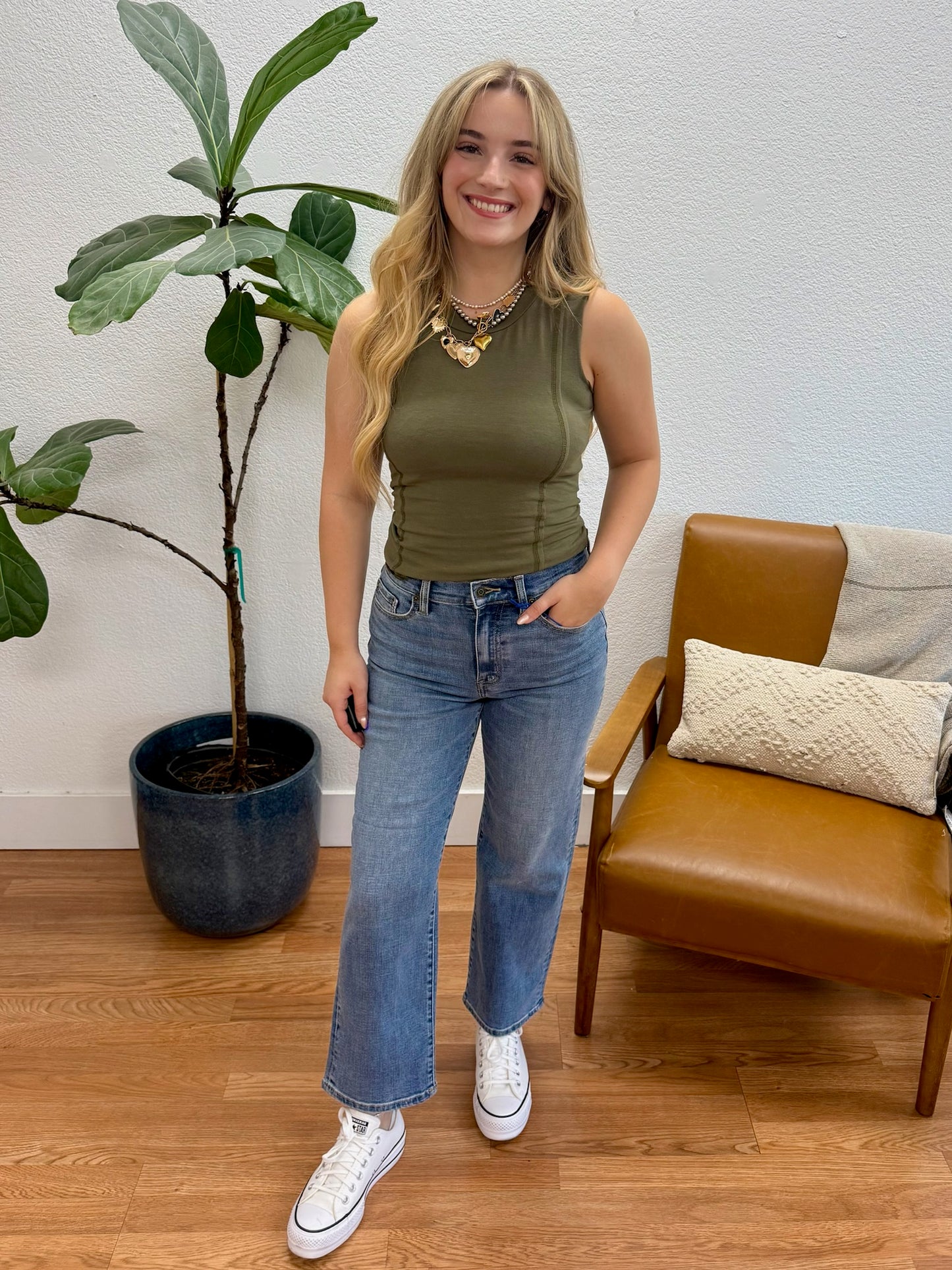 Amour Super High Rise Crop Jeans