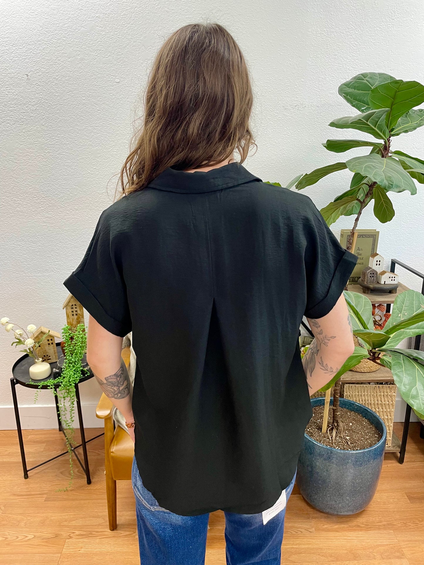 Black Short Sleeve Blouse