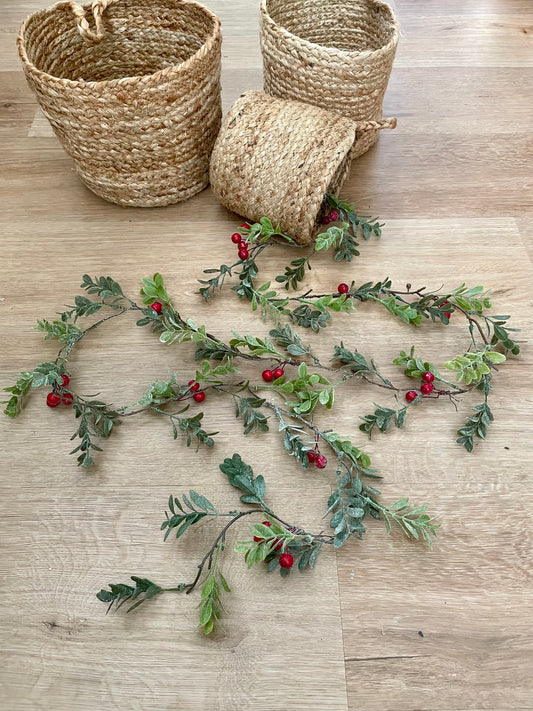 Boxwood & Berries Garland