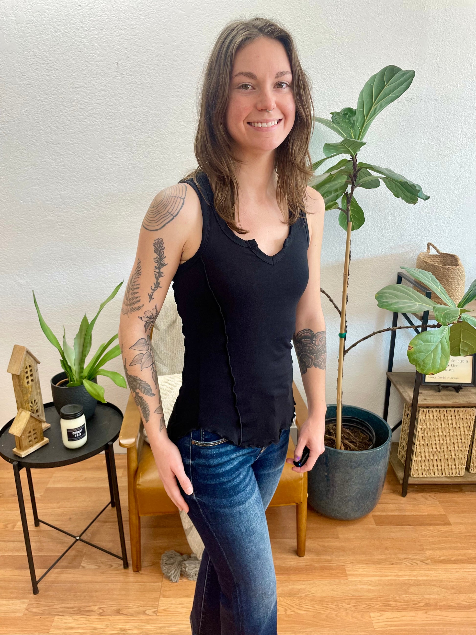 Black Mini Notch Merrow Stitch Tank - Terra Cottage