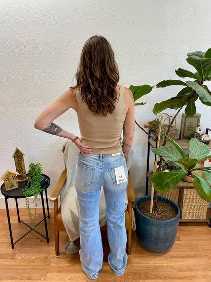 Mica Poseidon Distressed Jeans