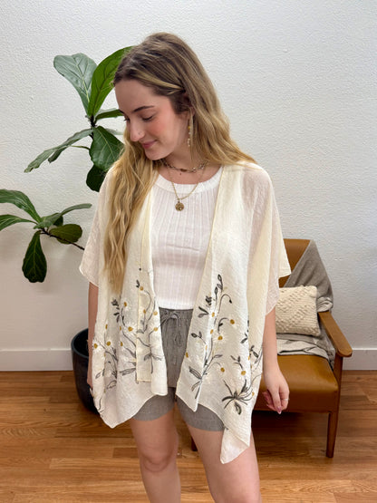 Ivory Daisy Woven Kimono