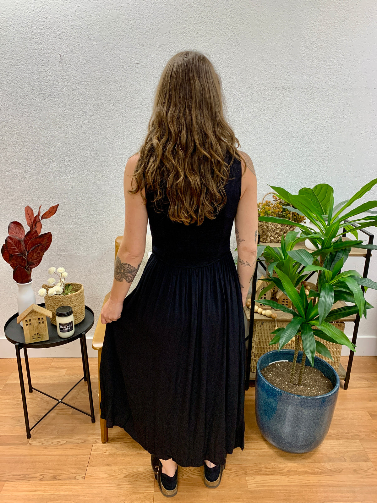 Black Boat Neck Sleek Dress