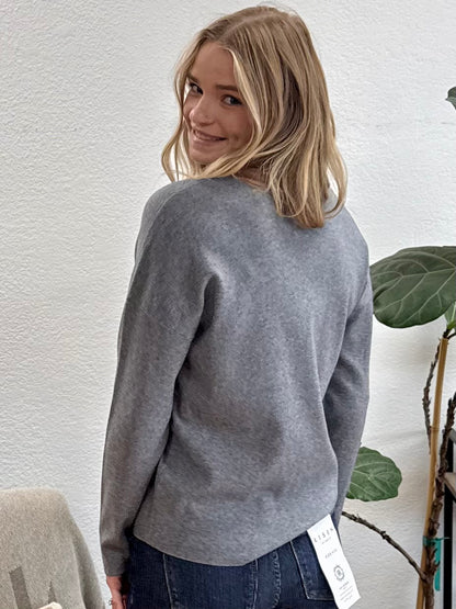 Grey Solid Front Seam Knit Sweater