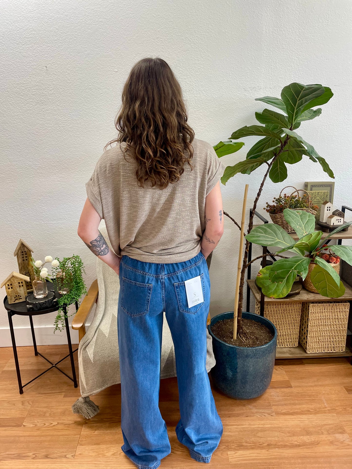 Mica Wide Leg Jogger Jeans