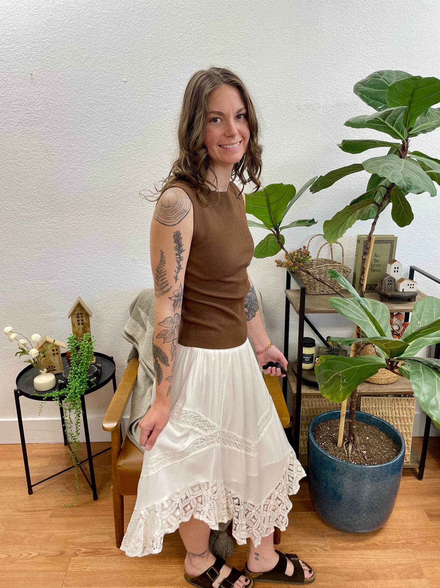 White Lace Hem Skirt