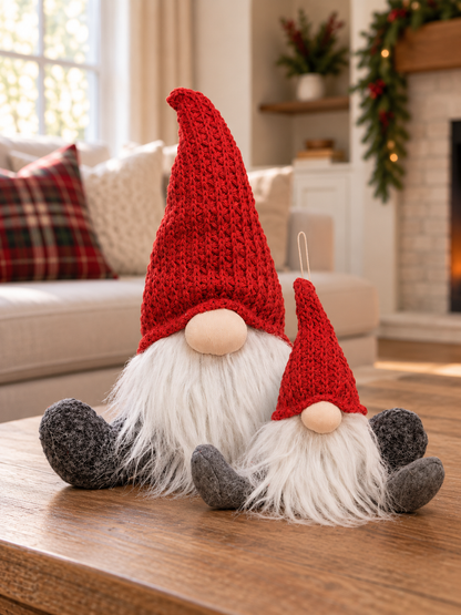 Sitting Gnomes Set