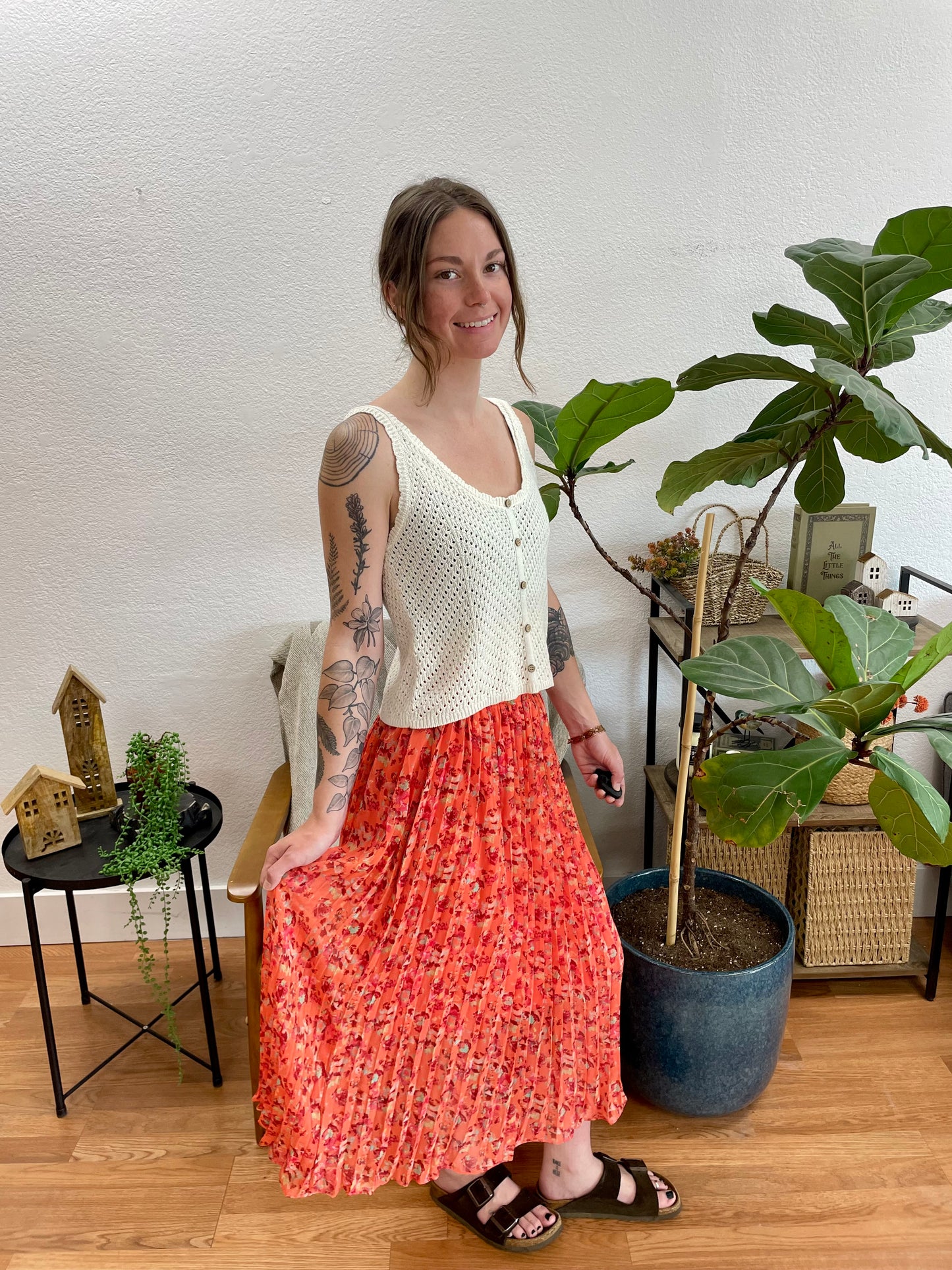 Tomato Pleated Chiffon Skirt