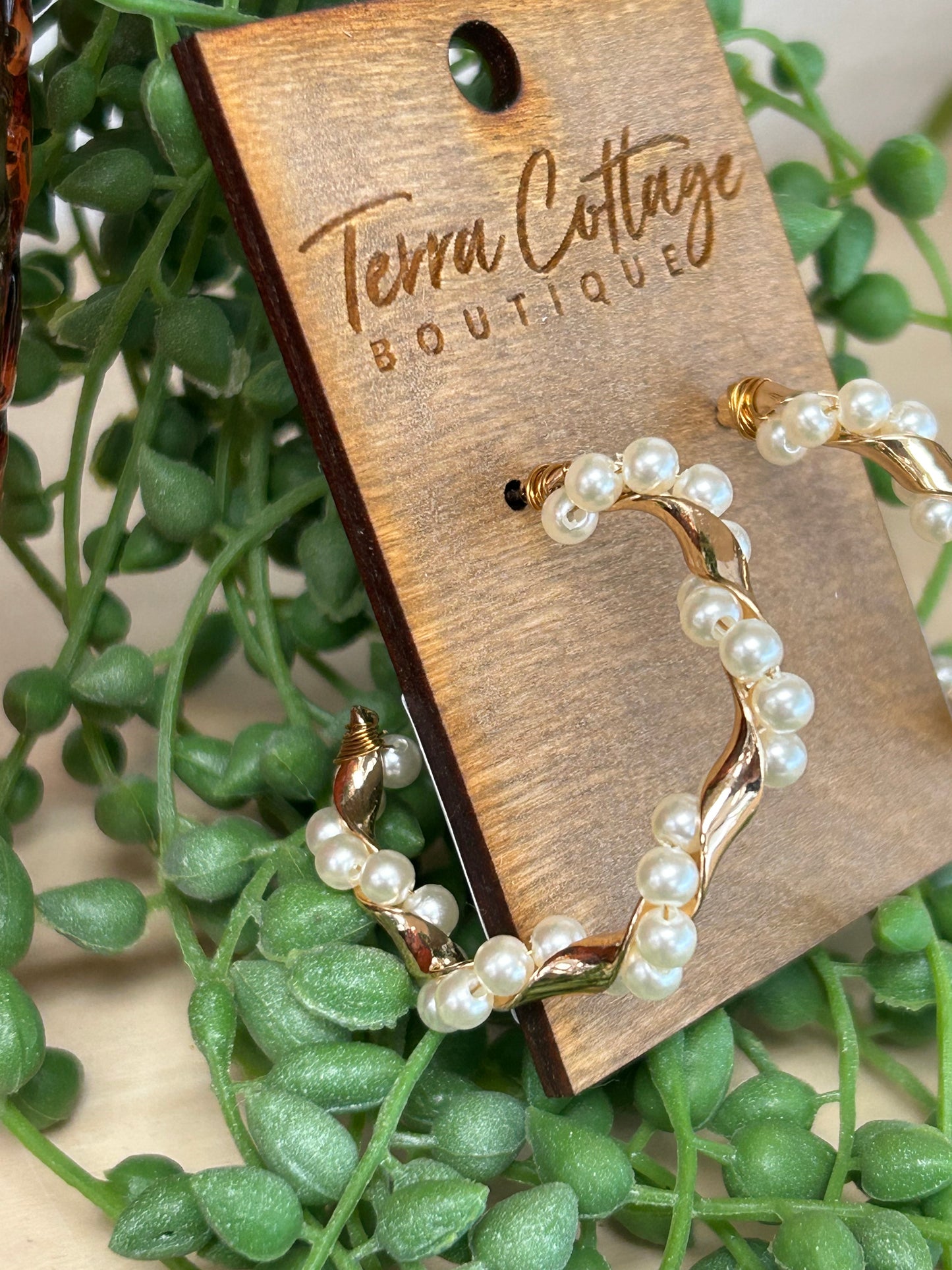 Pearl Twisted Metallic Hoop Earrings