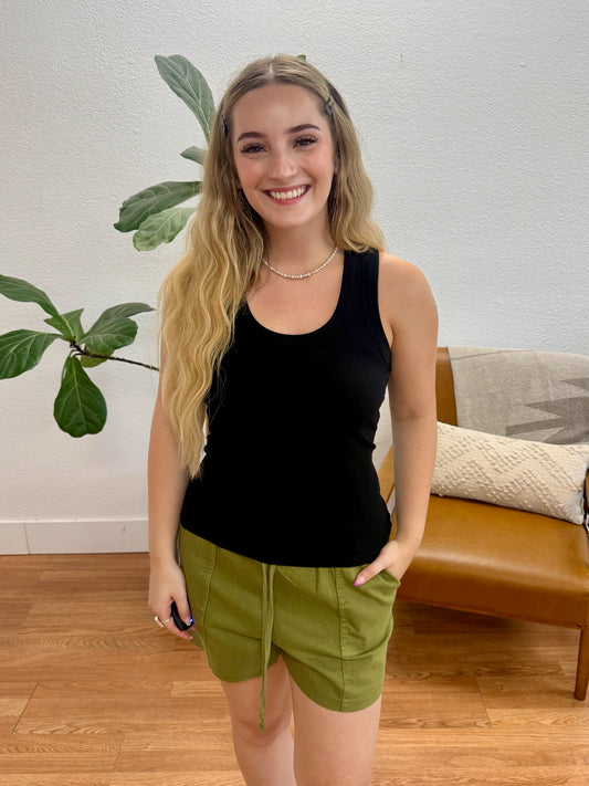 Black Ribbed Scoop Tank