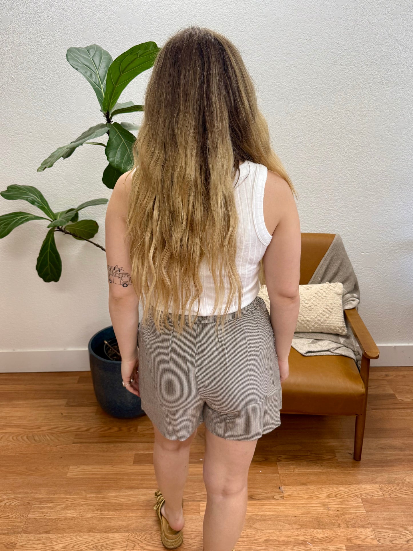 Taupe/Black Linen Shorts